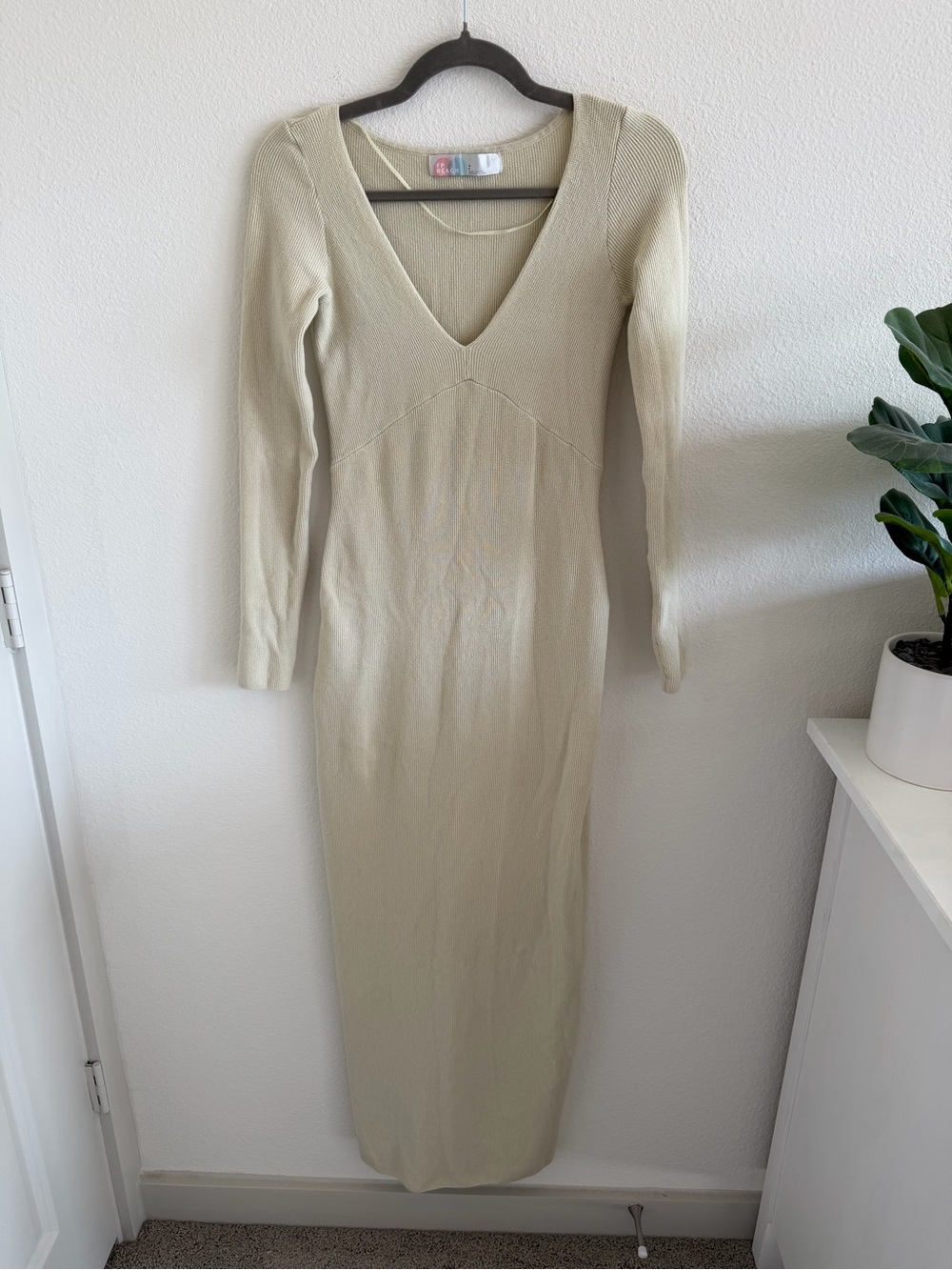 Free people beach Long-Sleeve V-Neck Knit Dress in Light green